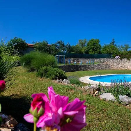 Romantic Sky With Pool And Garden Apartamento *